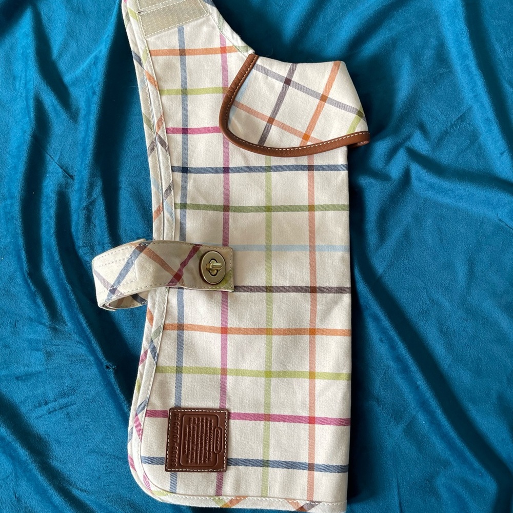 • Coach trench for dogs • Worn once • Size M /adjustable for S •